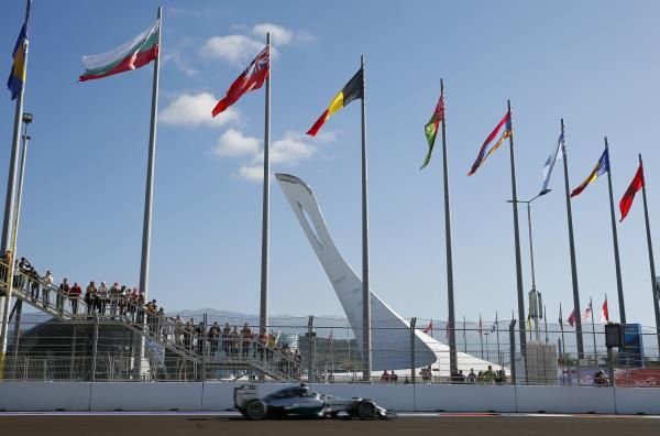 2014-10-10t082259z_254566373_gm1eaaa19e101_rtrmadp_3_motor-racing-prix_reuters