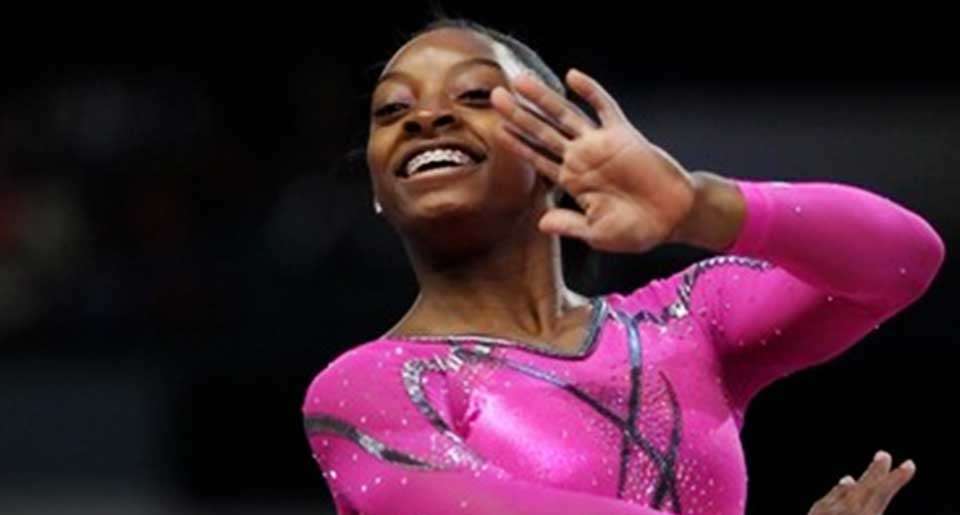 سايمون بايلز 