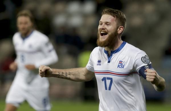 2014-10-10t203619z_1275571082_lr1eaaa1l88qr_rtrmadp_3_soccer-euro_reuters