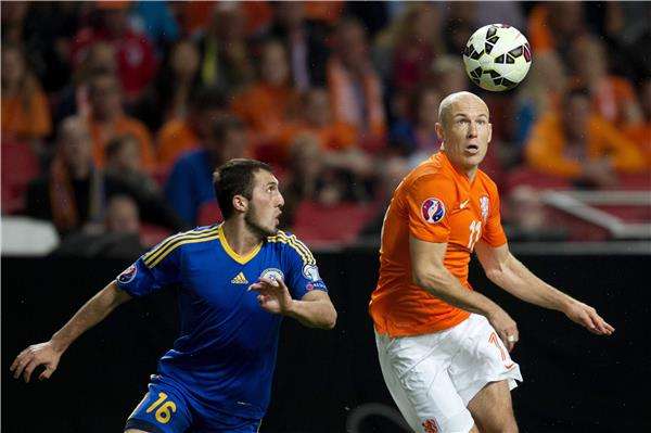 روبن يواصل تألقه الدولي مع منتخب هولندا