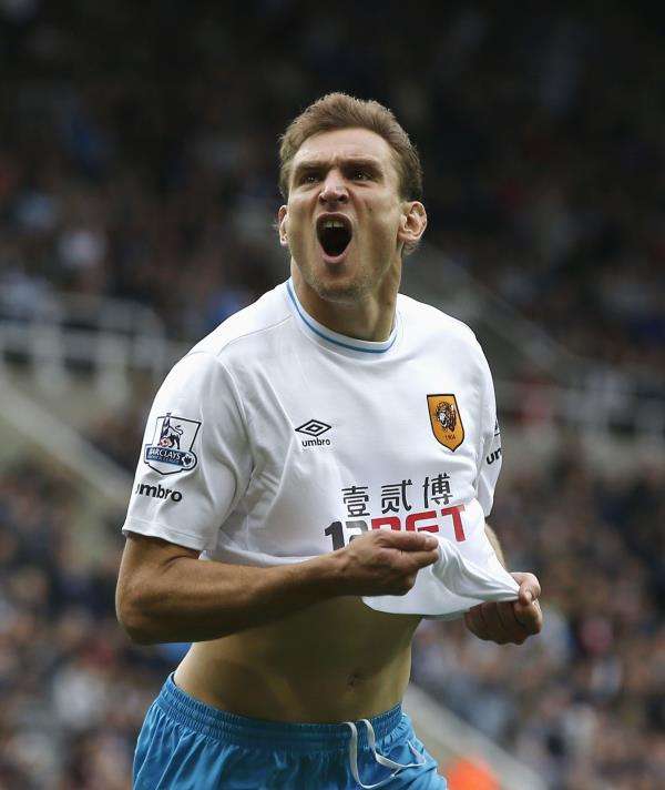 2014-09-20t153438z_2039510173_gm1ea9k1tev01_rtrmadp_3_soccer-england_reuters