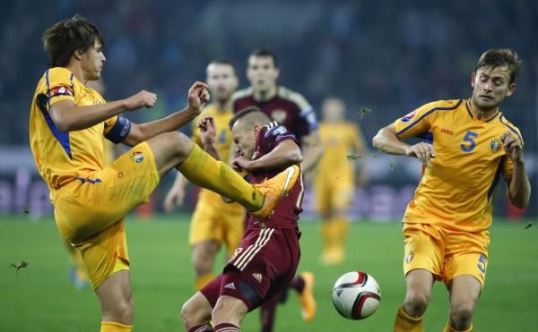2014-10-12t180508z_97819000_gm1eaad05qe01_rtrmadp_3_soccer-euro_reuters