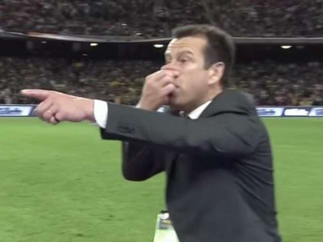 حك أنف دونجا أثار جدلا كبيرا