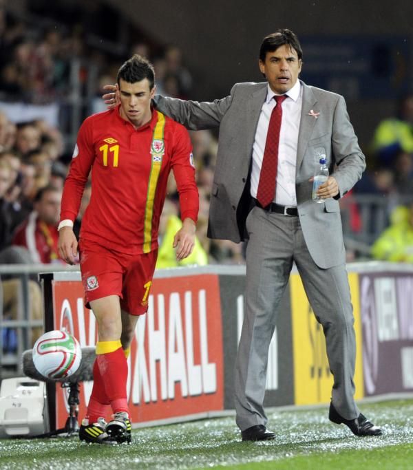 2012-10-12t195935z_1136283228_gm1e8ad0aqw01_rtrmadp_3_soccer-world_reuters