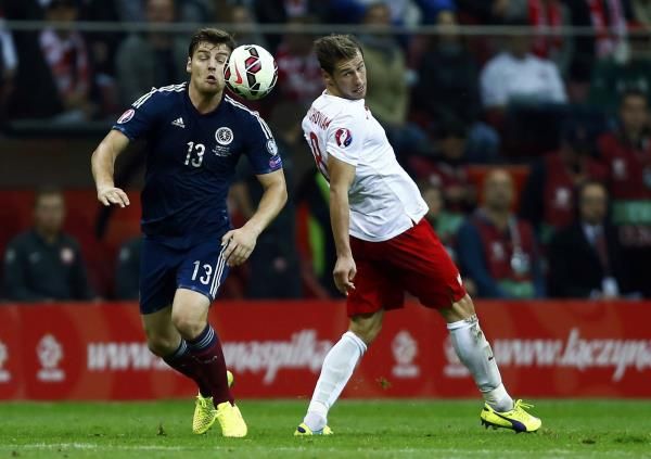 2014-10-14t211344z_1112380420_lr1eaae1mymn7_rtrmadp_3_soccer-euro_reuters