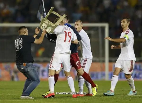 ?i=reuters%2f2014-10-14%2f2014-10-14t201518z_295847404_lr1eaae1k97jz_rtrmadp_3_soccer-euro-serbia-brawl_reuters