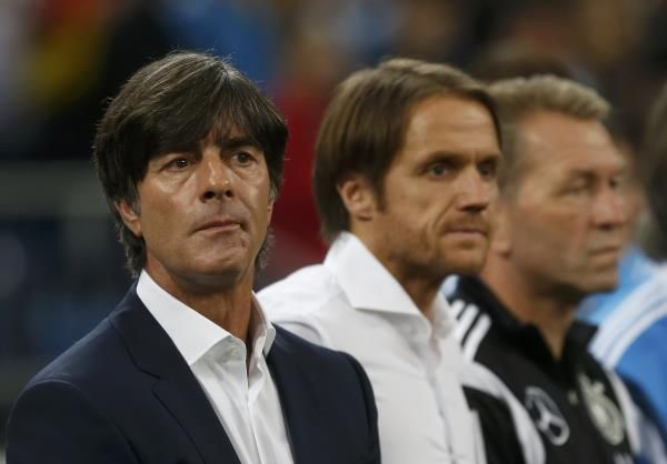 2014-10-14t190842z_363172699_lr1eaae1h68hv_rtrmadp_3_soccer-euro_reuters