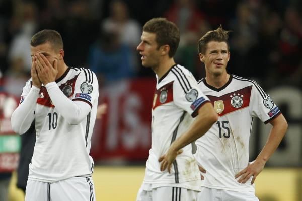 2014-10-14t204941z_598688809_lr1eaae1luim1_rtrmadp_3_soccer-euro_reuters