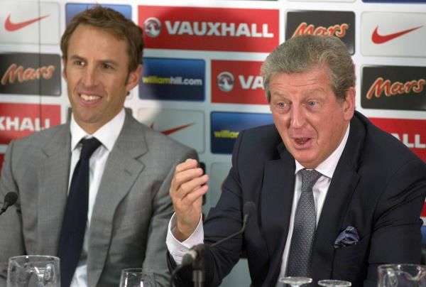2013-08-27t160602z_1932350675_lm1e98r18na01_rtrmadp_3_soccer-england_reuters