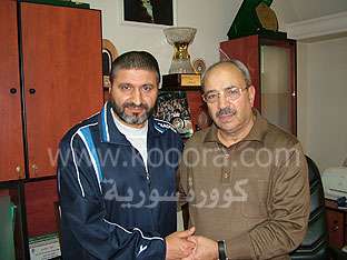 الدكتور احمد جبان ( رئيس الاتحاد السوري لكرة القدم ) , المدرب محمد قويض 