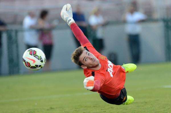 2014-07-23t032939z_1392643533_nocid_rtrmadp_3_soccer-manchester-united-training_reuters