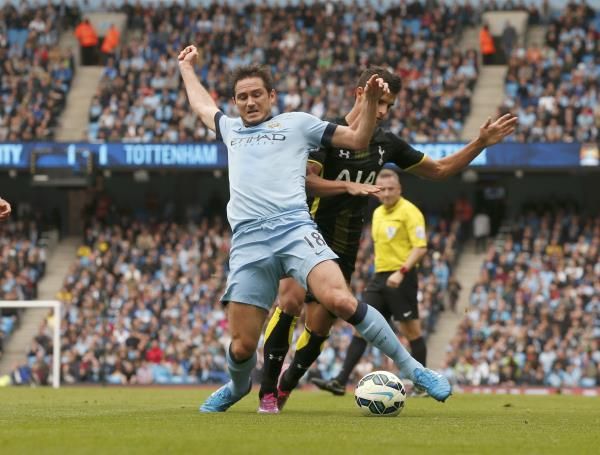2014-10-18t125638z_1506698127_lr1eaai0zy3lm_rtrmadp_3_soccer-england_reuters