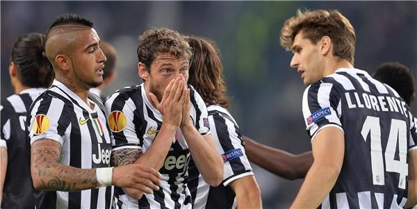 فرحة لاعبي يوفنتوس بمواصلة الانتصارات