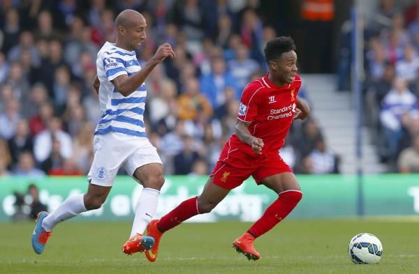 ستيرلينج (يمين)