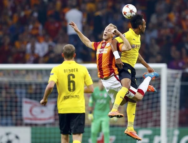 2014-10-22t192632z_302026062_lr1eaam1hzx78_rtrmadp_3_soccer-champions_reuters