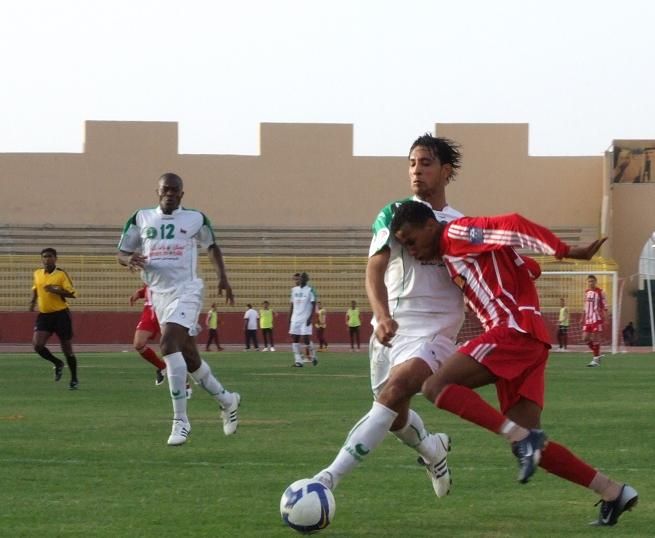 شحدة الشباب يحاول اجتياز عارف النهضة