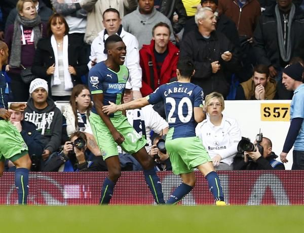 2014-10-26t145223z_100578384_lr1eaaq15b1ex_rtrmadp_3_soccer-england_reuters