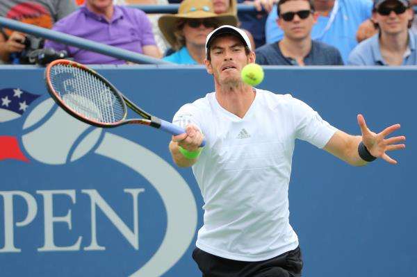 2014-08-30t174304z_1014707370_nocid_rtrmadp_3_tennis-u-s-open-kuznetsov-vs-murray_reuters