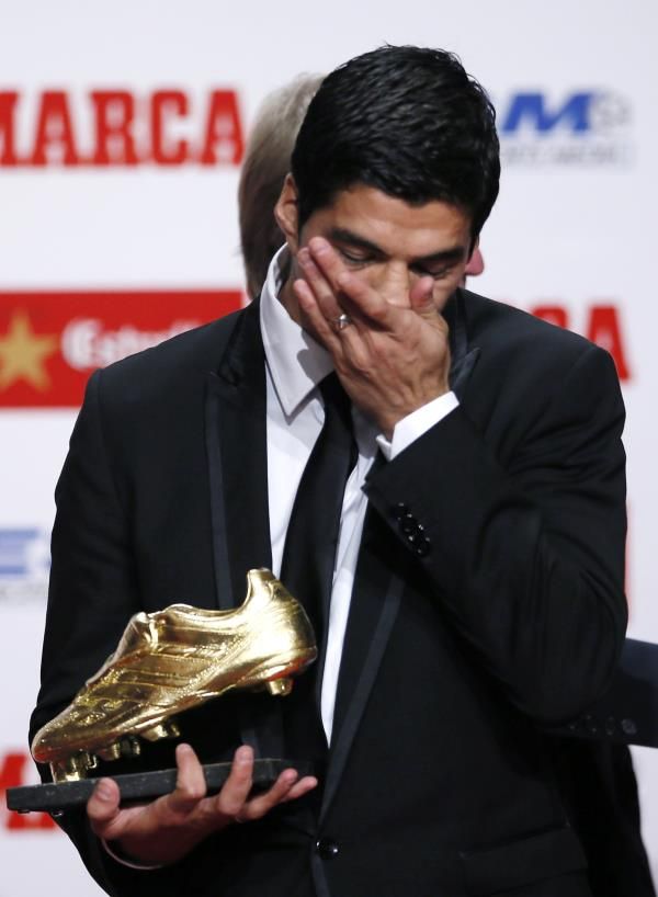 2014-10-15t183159z_1663369463_gm1eaag060h01_rtrmadp_3_soccer-spain-suarez_reuters