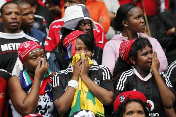 2014-11-01t112515z_1367050113_gm1eab11h3v01_rtrmadp_3_soccer-safrica-meyiwa_reuters