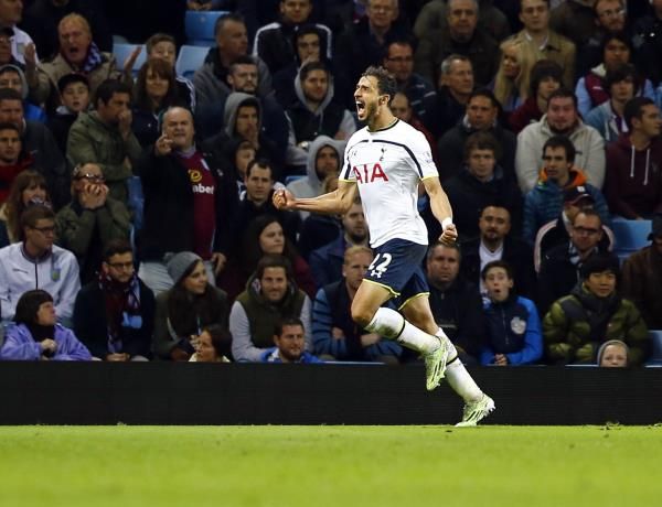 2014-11-02t175259z_1237663255_gm1eab3056r01_rtrmadp_3_soccer-england_reuters