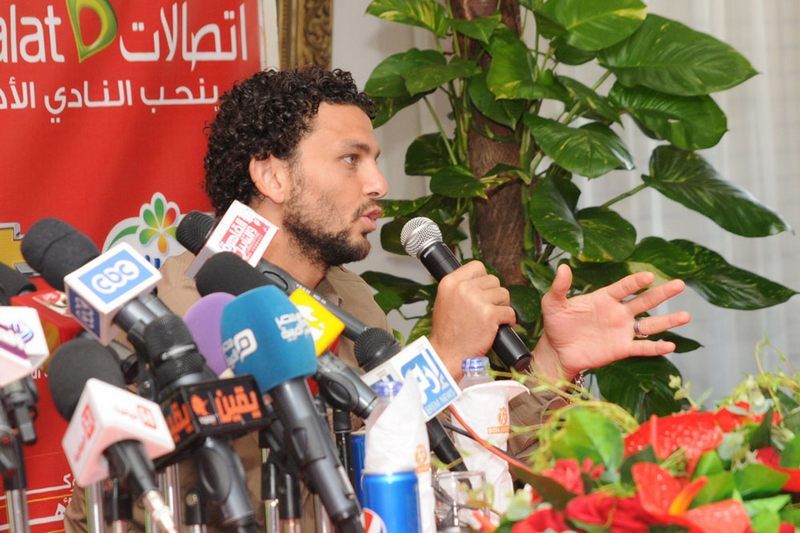 حسام غالي متحدثا في المؤتمر الصحفي