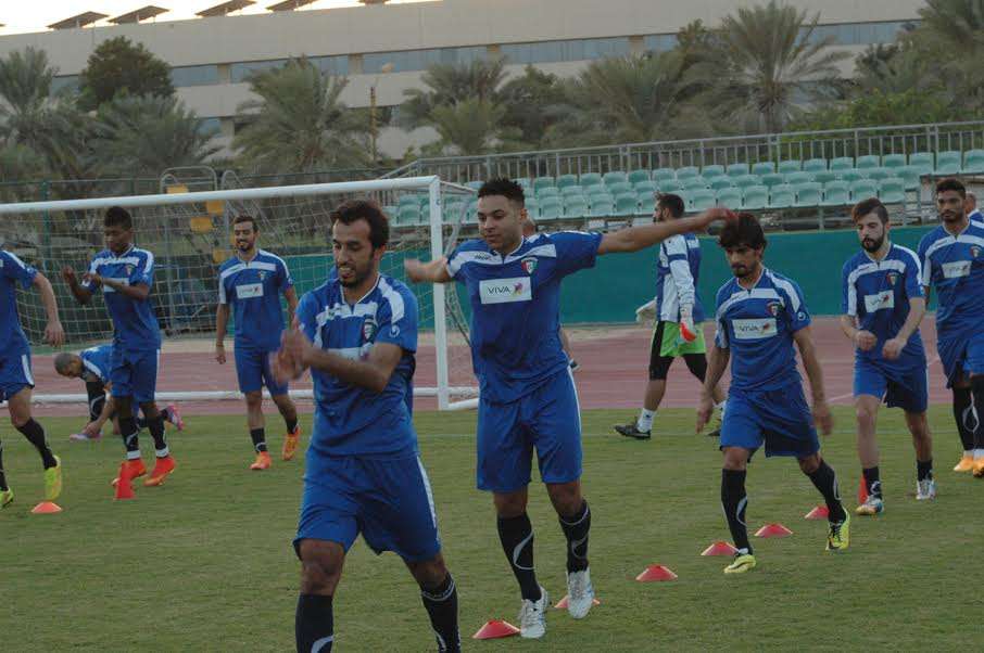 جانب من تدريبات منتخب الكويت لكرة القدم