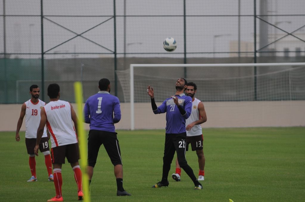 جانب من تدريبات منتخب البحرين