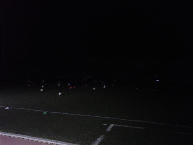 المنتخب الأردني يتدرب في الظلام 