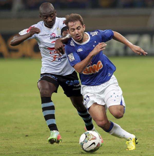 روبيرو مهاجم كروزيرو 