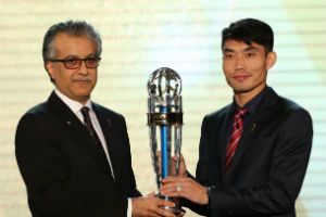 الصيني زهانغ زهي تُوِّج بجائزة عام 2013