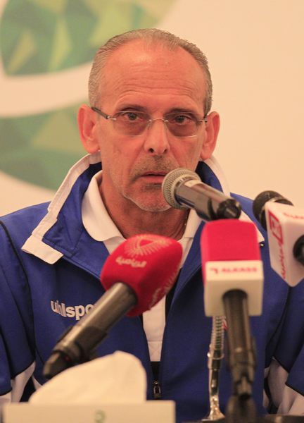 مدرب الكويت 