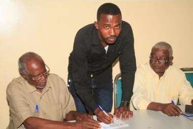 قائد هلال الأبيض