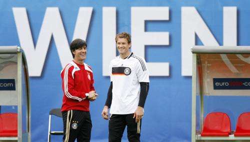 2008-06-15t153439z_01_kai12_rtrnsrp_0_soccer-euro-germany_reuters