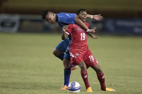 2014-11-15t055745z_1640474982_gm1eabf12hp01_rtrmadp_3_soccer-friendly_reuters