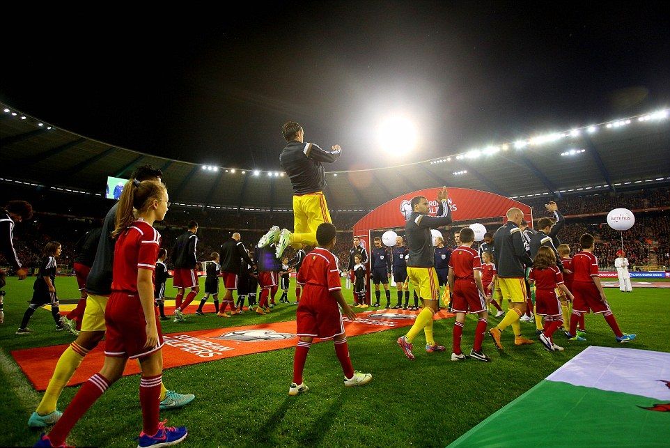1416157623772_wps_89_Gareth_Bale_of_Wales_leap