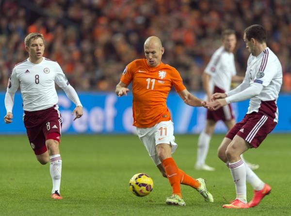 2014-11-16t192115z_1925897939_gm1eabh098w01_rtrmadp_3_soccer-euro_reuters