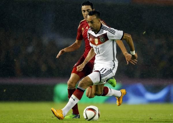 2014-11-18t204910z_1678113711_gm1eabj0d9w01_rtrmadp_3_soccer-friendly_reuters