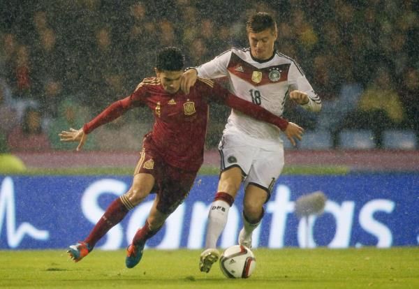 2014-11-18t220228z_872086248_gm1eabj0gnq01_rtrmadp_3_soccer-friendly_reuters