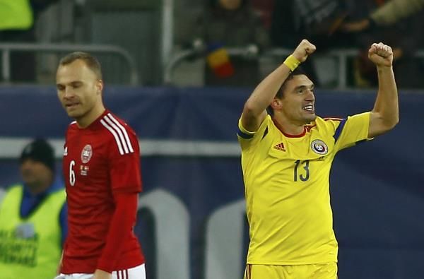 2014-11-18t195714z_952605514_lr1eabi1jf3n4_rtrmadp_3_soccer-friendly_reuters