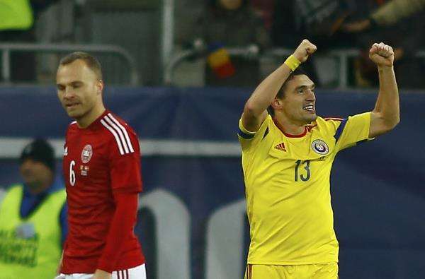 2014-11-18t195714z_952605514_lr1eabi1jf3n4_rtrmadp_3_soccer-friendly_reuters