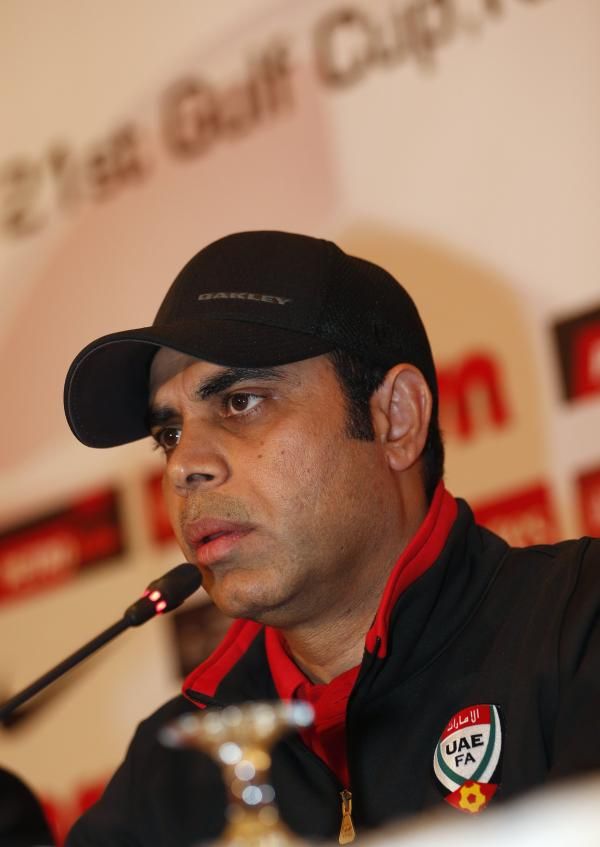 2013-01-17t121203z_1362149063_gm1e91h1k1s01_rtrmadp_3_soccer_reuters