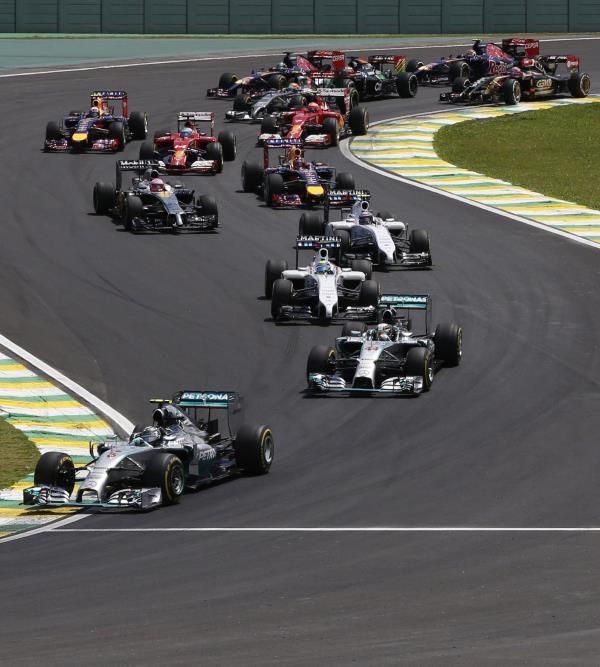 2014-11-09t165805z_1949369450_gm1eaba02mp01_rtrmadp_3_motor-racing-prix_reuters