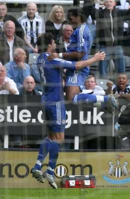 فرحة بالاك ودروجبا بالهدف الاول