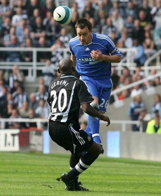 تيري وجيرمي وصراع على الكرة