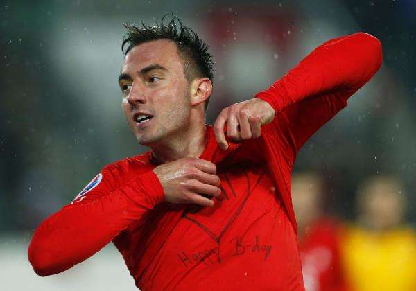 2014-11-15t214214z_1107636499_gm1eabg0fpv01_rtrmadp_3_soccer-euro_reuters