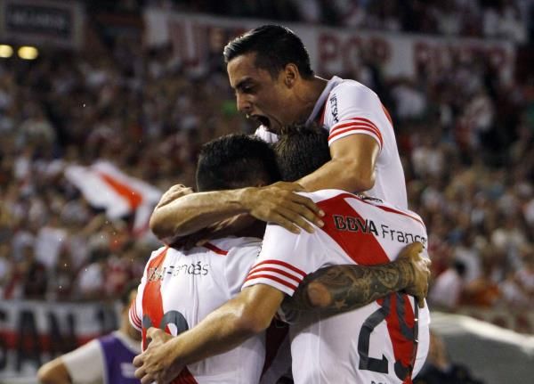 2014-10-23t014715z_543399518_gm1eaan0quj01_rtrmadp_3_soccer-sudamericana_reuters