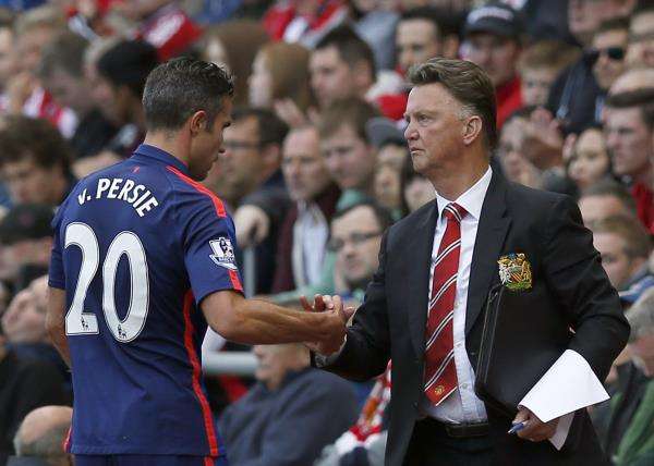  فان جال ينتقد اداء فان بيرسي  