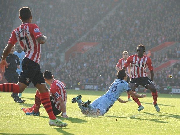 1417354974352_lc_galleryimage_southampton_v_manchester_