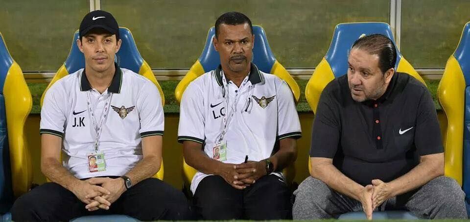  نبيل معلول الى جانبه الاسعد جردة و خليل الجبابلي (على اقصى اليسار)